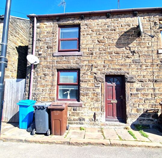 2 Bedroom Terraced House To Rent In Manchester Road, Stocksbridge, Sheffield, S36