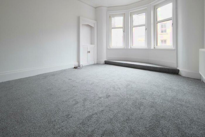 3 Bedroom Flat To Rent In South Street, Greenock, PA16