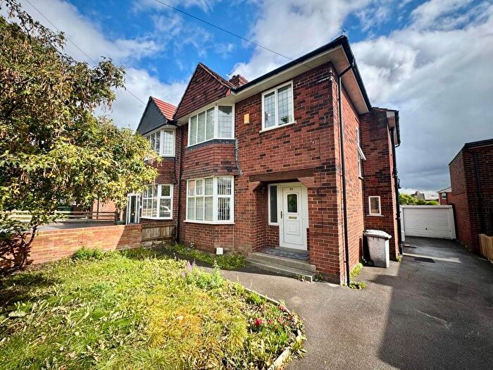 3 Bedroom Semi-Detached House To Rent In Bennett Lane, Dewsbury, WF12
