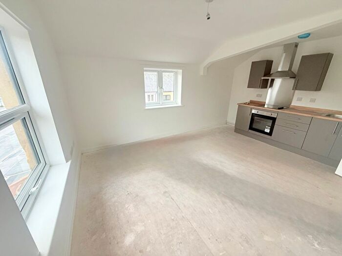 1 Bedroom Flat To Rent In Sherborne Road, Yeovil, BA21