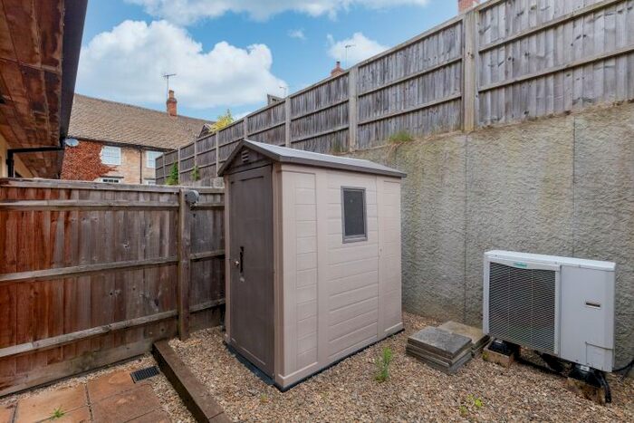 1 Bedroom Flat To Rent In Bridge Street, Witney, OX28