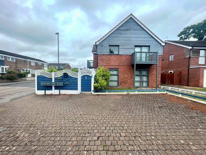 4 Bedroom Detached House To Rent In Burtons Park Road, Birmingham, B36