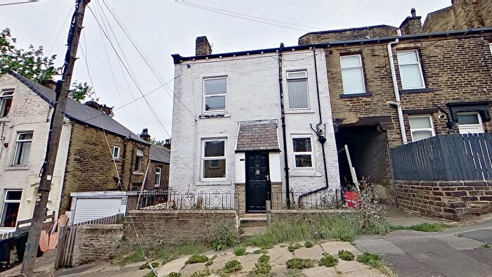 2 Bedroom Terraced House To Rent In Melrose Street, Great Horton, Bradford, BD7