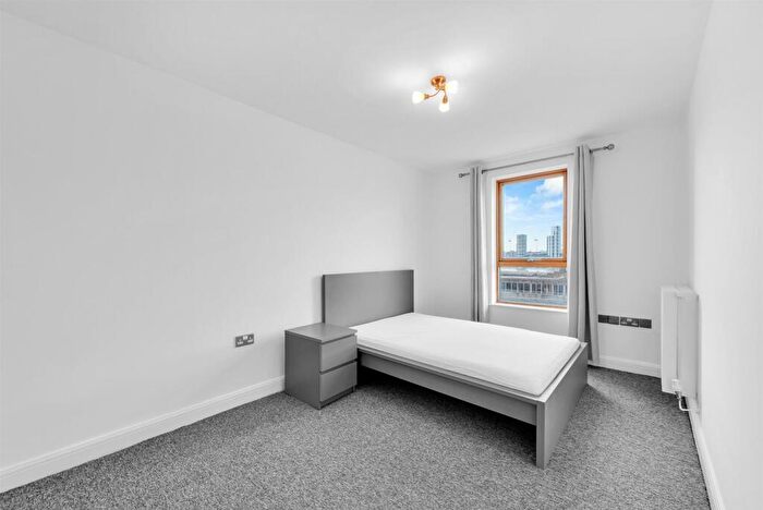 2 Bedroom Apartment To Rent In Western Beach, Royal Victoria Dock, E16