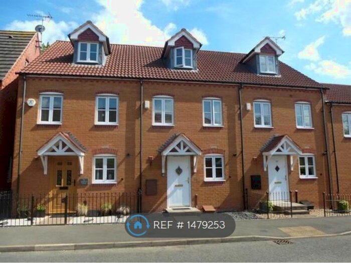 3 Bedroom Terraced House To Rent In Chestnut Drive, Hagley, Stourbridge, DY9