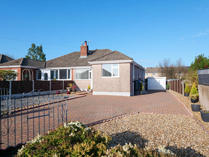 2 Bedroom Semi-Detached Bungalow For Sale In Wingate Avenue, Morecambe, LA4