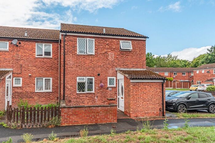 3 Bedroom End Of Terrace House For Sale In Loxley Close, Church Hill South, Redditch, B98
