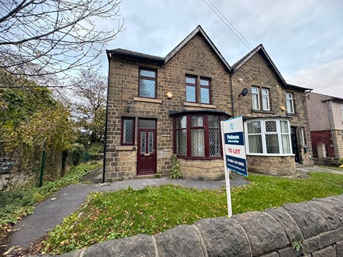 3 Bedroom Semi-Detached House To Rent In Park Road, Crosland Moor, Huddersfield, HD4