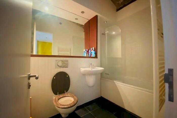 2 Bedroom Flat To Rent In Lilycroft Road, Bradford, BD9