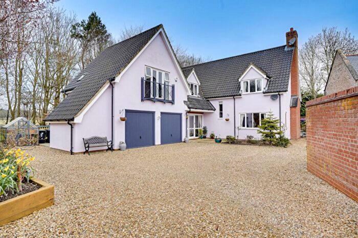 5 Bedroom Detached House For Sale In Kings Mead, Cheveley, CB8