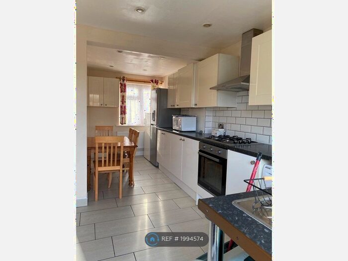 3 Bedroom Terraced House To Rent In Pegasus Road, Oxford, OX4