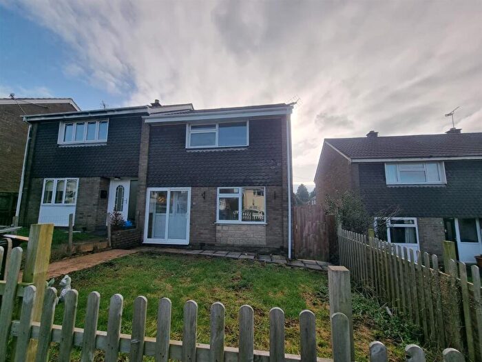 2 Bedroom Semi Detached House To Rent In Worcester Road, Cinderford, GL14