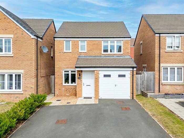 3 Bedroom Detached House For Sale In Seawell Road, Weldon, NN17