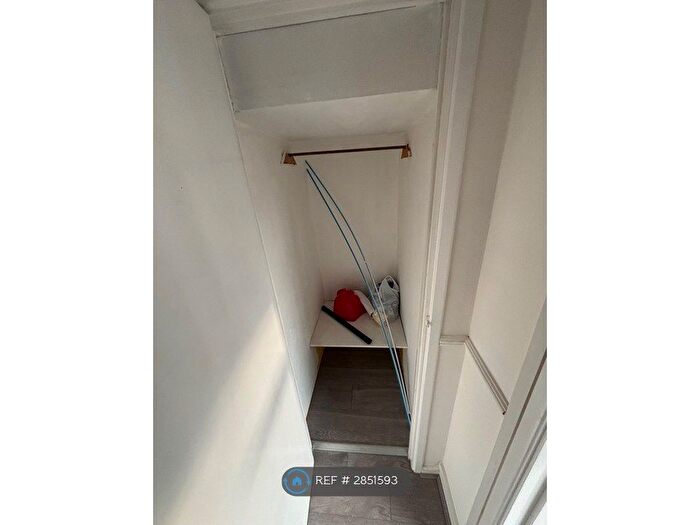 1 Bedroom Maisonette To Rent In Heywood Drive, Luton, LU2