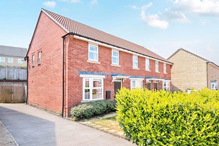 3 Bedroom Terraced House For Sale In Brookfield Fold, Hampsthwaite, HG3