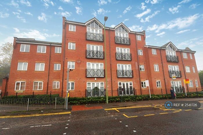 3 Bedroom Penthouse To Rent In Harriet House, Hemel Hempstead, HP3