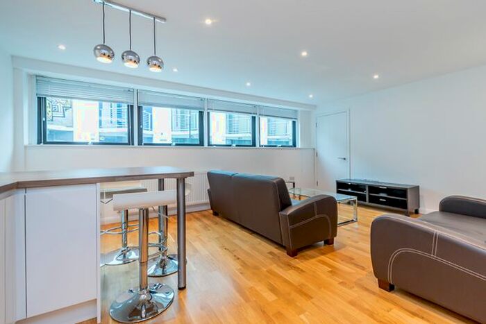 2 Bedroom Maisonette To Rent In Stucley Place, London, NW1