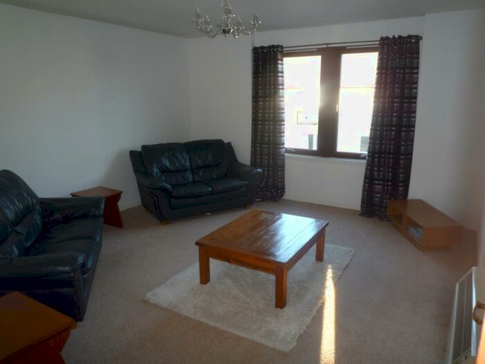 2 Bedroom Flat To Rent In Glendale Mews, AB11