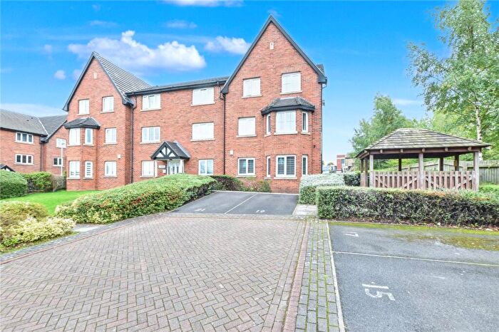 2 Bedroom Apartment For Sale In Pavilion Close, Stanningley, Pudsey, West Yorkshire, LS28