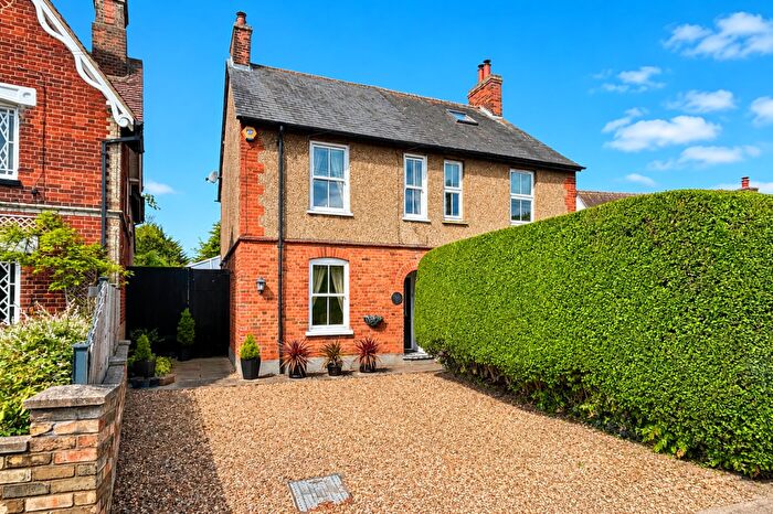 2 Bedroom Semi-Detached House For Sale In High Street, Henlow, SG16