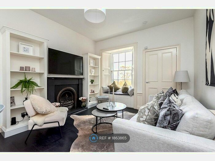 2 Bedroom Flat To Rent In Howe Street, Edinburgh, EH3