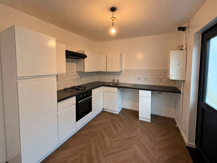 2 Bedroom Property To Rent In Arnold, Nottingham, NG5