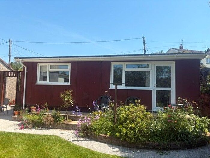 2 Bedroom Bungalow To Rent In St Austell, PL26