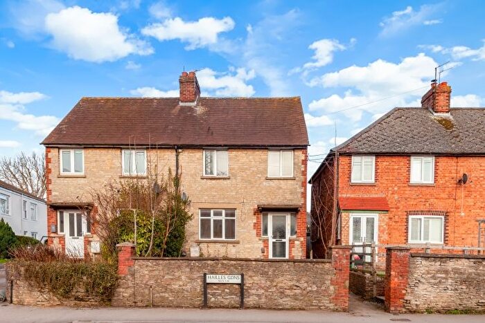 2 Bedroom Terraced House To Rent In Hailles Gardens, Bicester, OX26