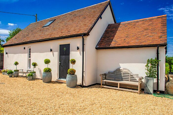 2 Bedroom Detached House For Sale In Lower Basildon View Cottage, Lower Basildon, RG8