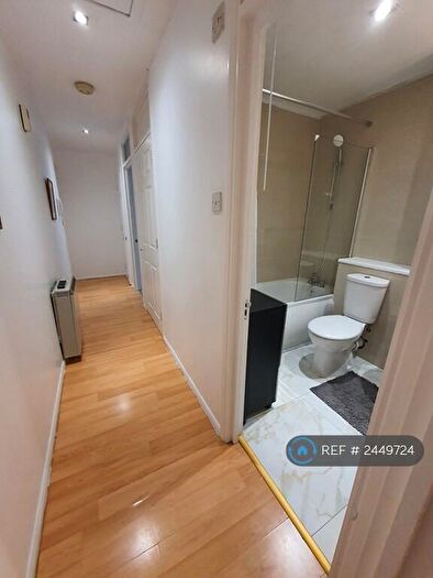 1 Bedroom Flat To Rent In Horseferry Road, London, E14