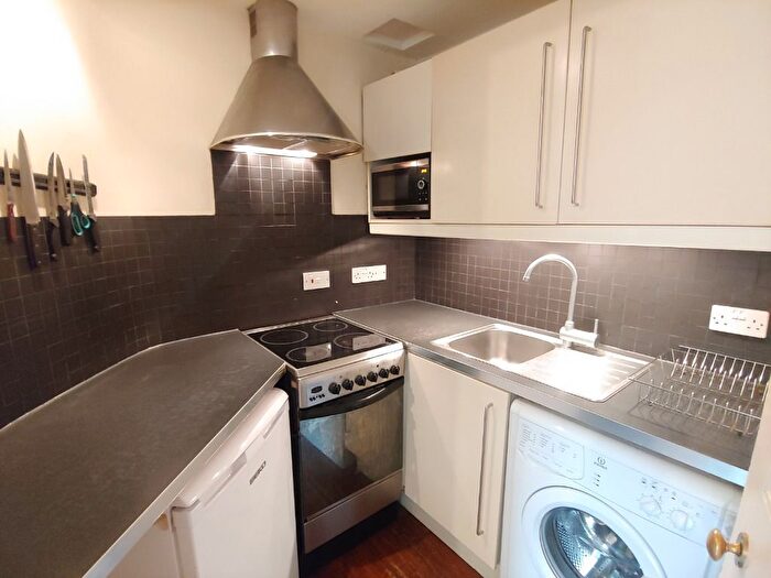 1 Bedroom Flat To Rent In Westfield Road, Ednburgh, EH11