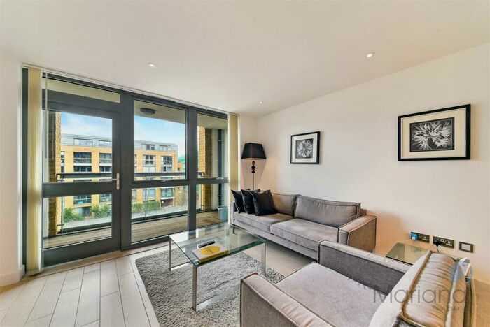 1 Bedroom Apartment To Rent In Canalside Square, Islington, London, N1