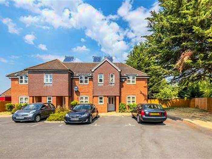 1 Bedroom Flat To Rent In Hexham Gardens, Northolt, UB5