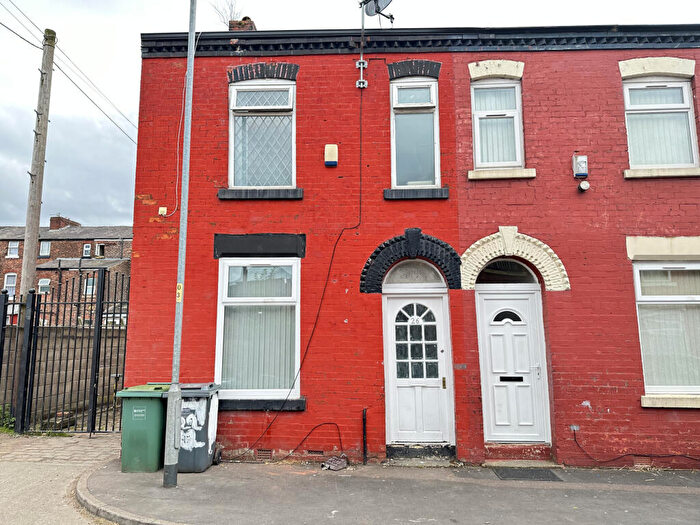 3 Bedroom Terraced House To Rent In Allingham Street, Manchester, M13