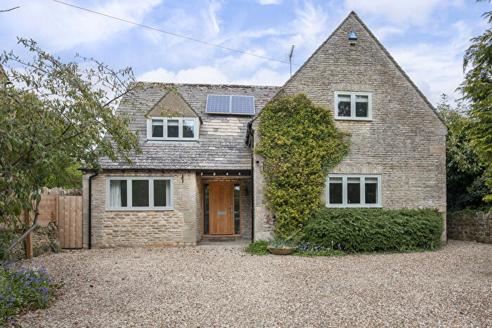 4 Bedroom Detached House To Rent In The Quarry, Brockhampton, GL54