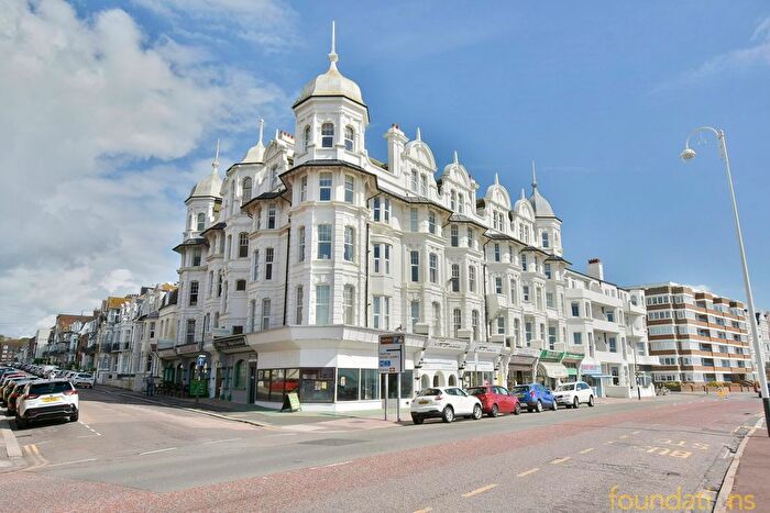 2 Bedroom Flat For Sale In Wilton Road, Bexhill-On-Sea, TN40