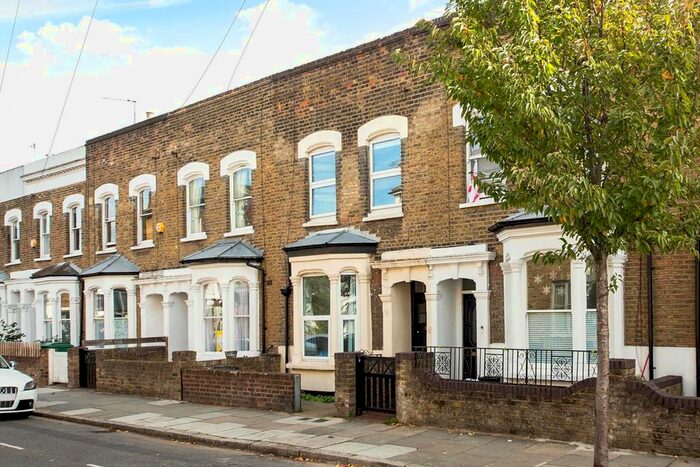 4 Bedroom Terraced House To Rent In Thorpedale Road, London, N4