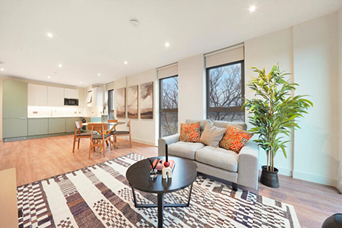 1 Bedroom Apartment To Rent In The Oakgate, KT22