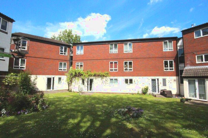 1 Bedroom Apartment To Rent In Mount Lane, Bracknell, RG12