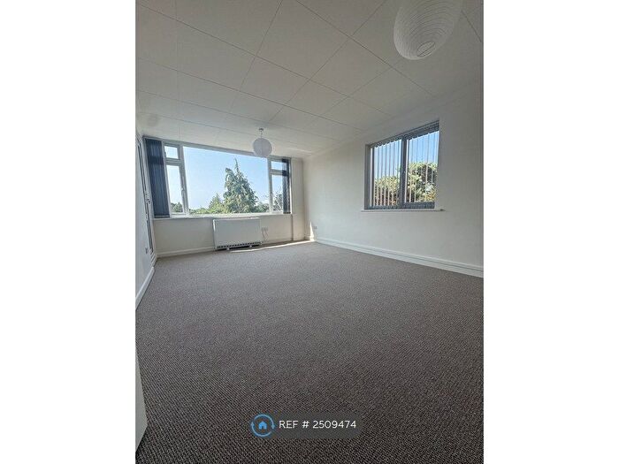 2 Bedroom Flat To Rent In Pelham, Poole, BH13
