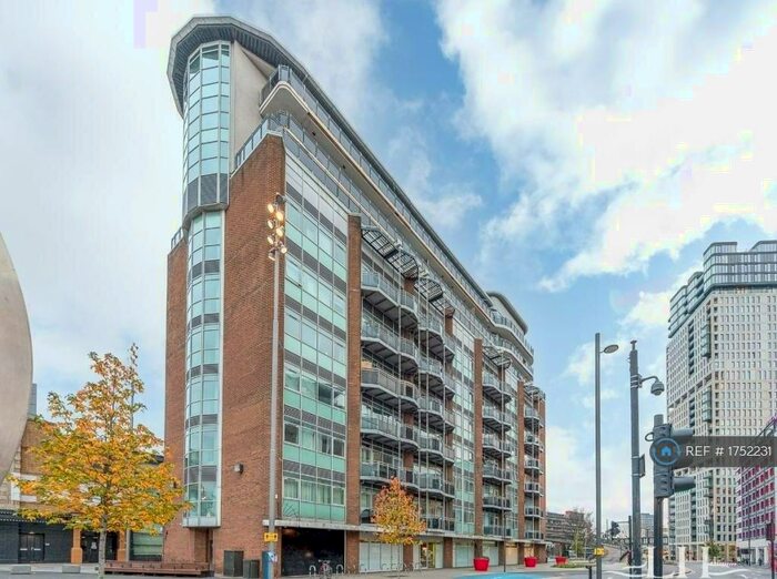 2 Bedroom Flat To Rent In The Heights, London, E15