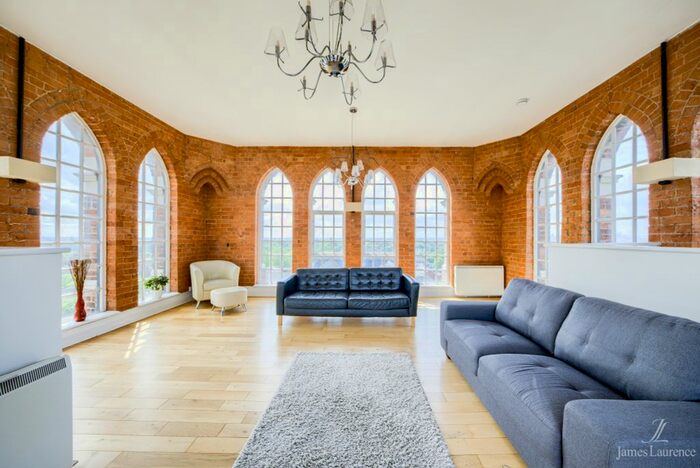 3 Bedroom Flat To Rent In The Tower Penthouse, Highcroft Hall, Highcroft Road, B23