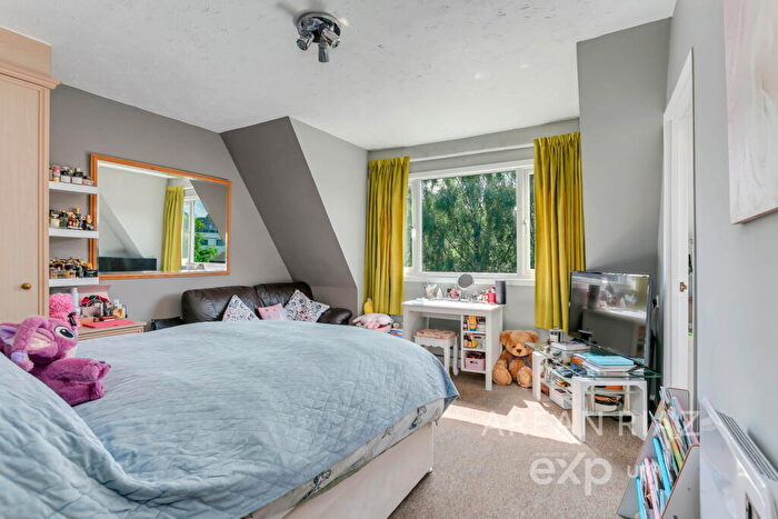 Studio To Rent In Abbeyfields Close, Park Royal, London, NW10