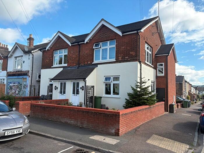 1 Bedroom Flat To Rent In Nutfield Road, Merstham, Redhill, RH1
