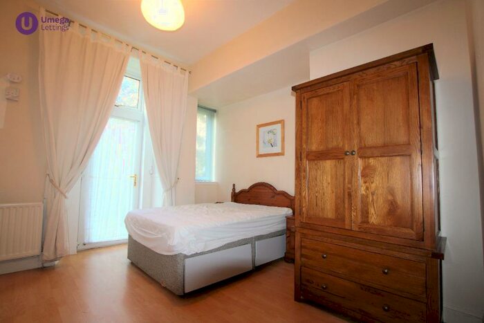 1 Bedroom Flat To Rent In Merchiston Avenue, Merchiston, Edinburgh, EH10