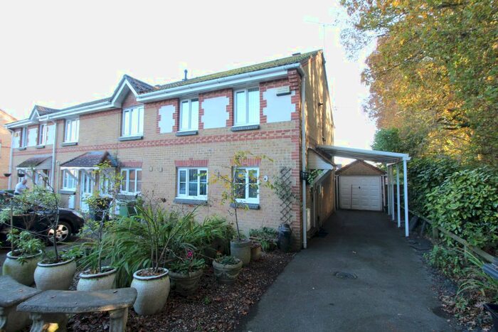 3 Bedroom End Of Terrace House To Rent In Lovage Road, Whiteley, Fareham PO15