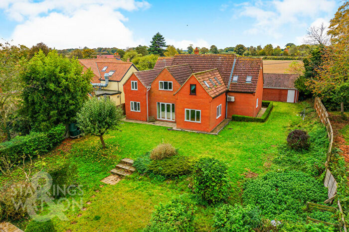6 Bedroom Detached House For Sale In Norwich Road, Cawston, Norwich, NR10