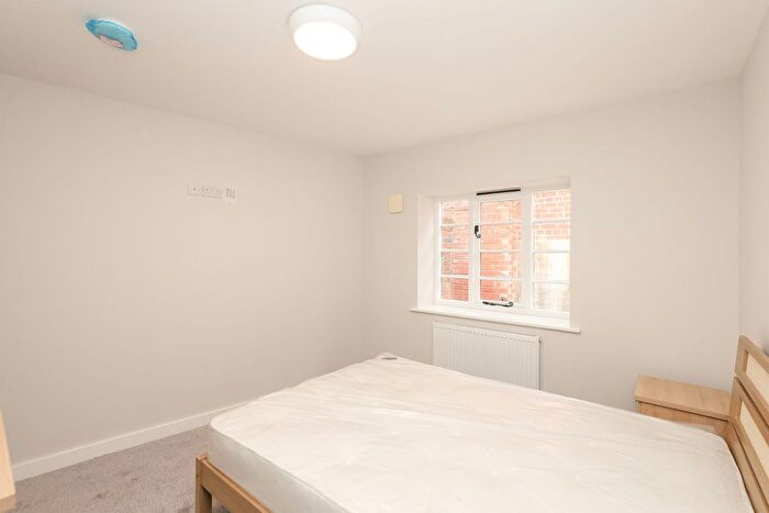 2 Bedroom End Of Terrace House To Rent In Well Meadow Street, Sheffield, S3