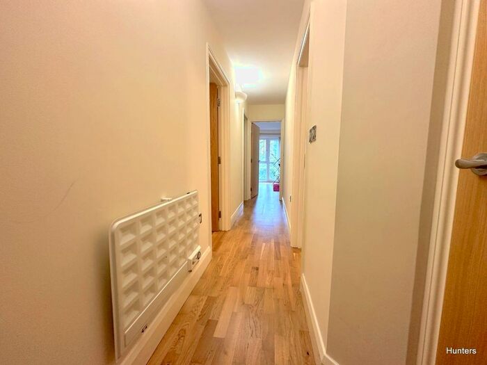 2 Bedroom Flat To Rent In Eaton Road, Sutton, SM2