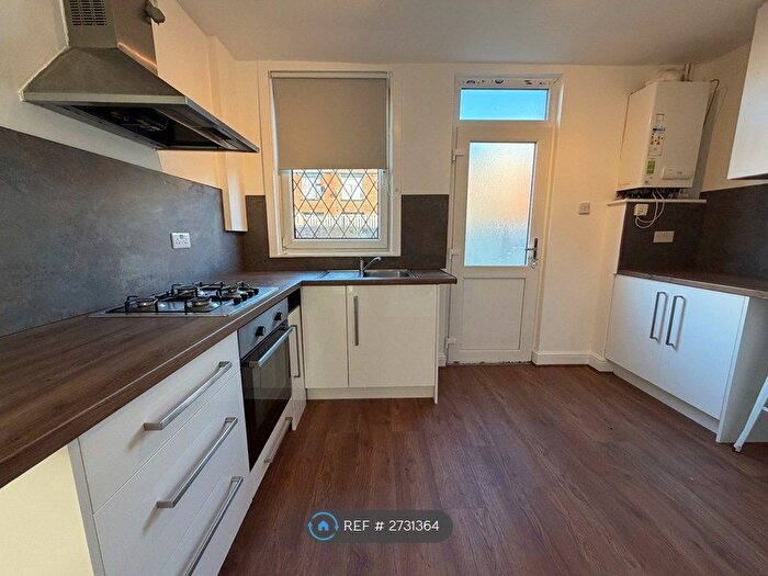 2 Bedroom Terraced House To Rent In Dalton Avenue, Leeds, LS11